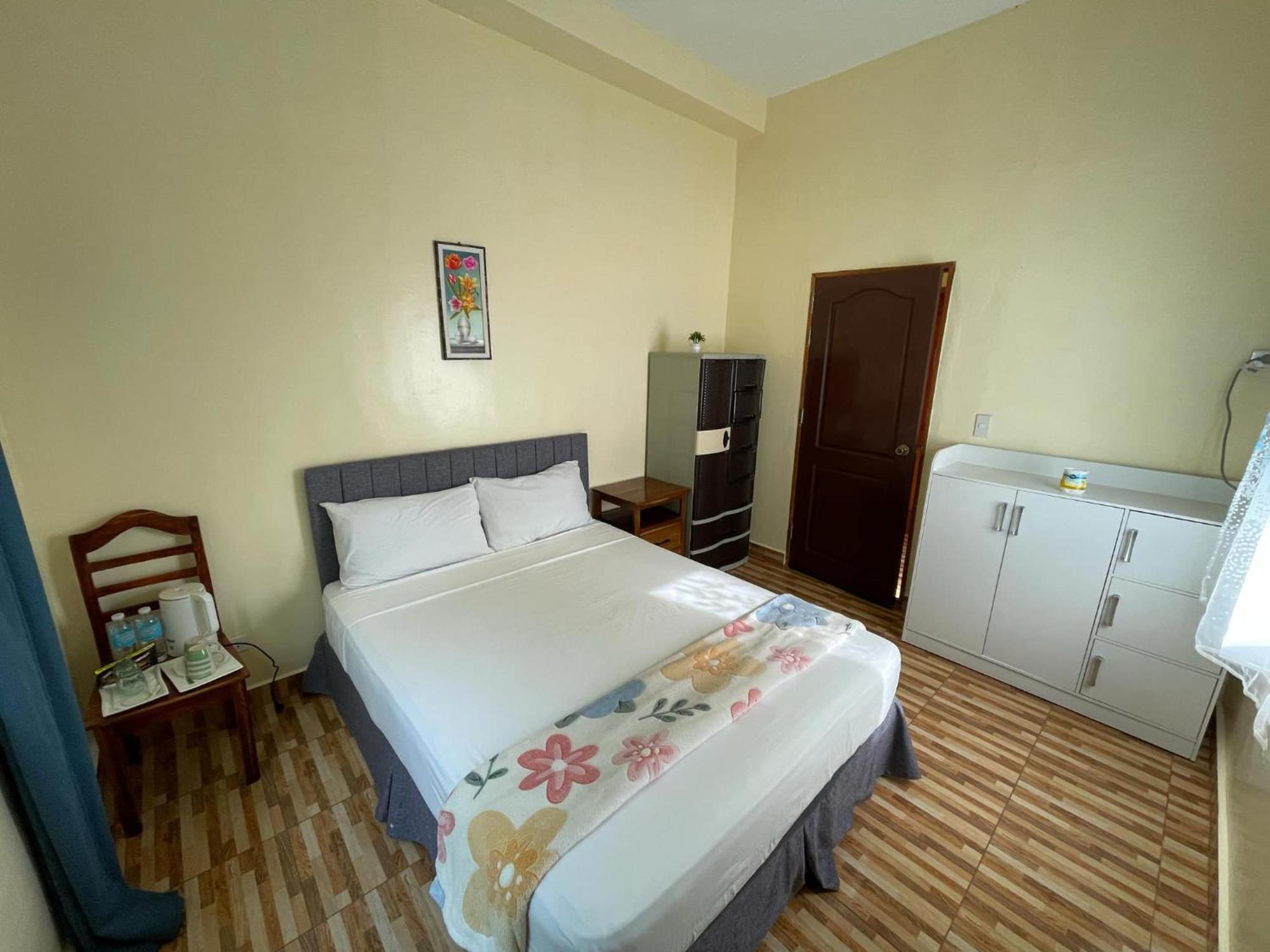 Whitesands Beach Resort San Isidro  Экстерьер фото